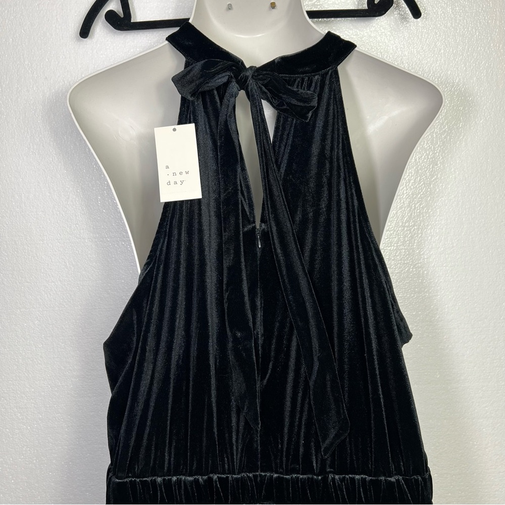 A New Day Black Velvet Halter cocktail party evening Jumpsuit NWT - Picture 6 of 8